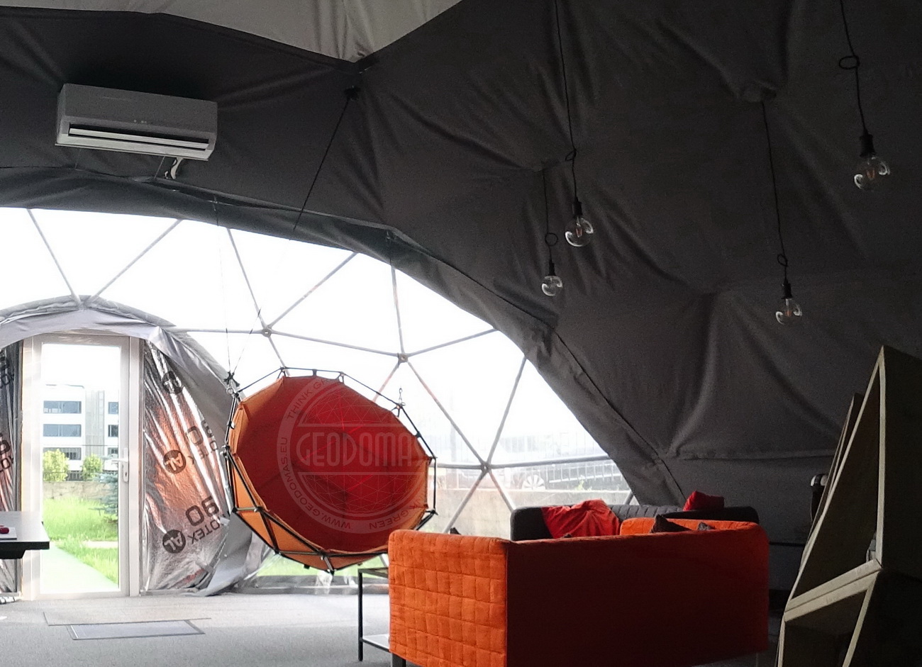 Geodesic Hanging Lounger Ø1,2m | Indoor & Outdoor Use