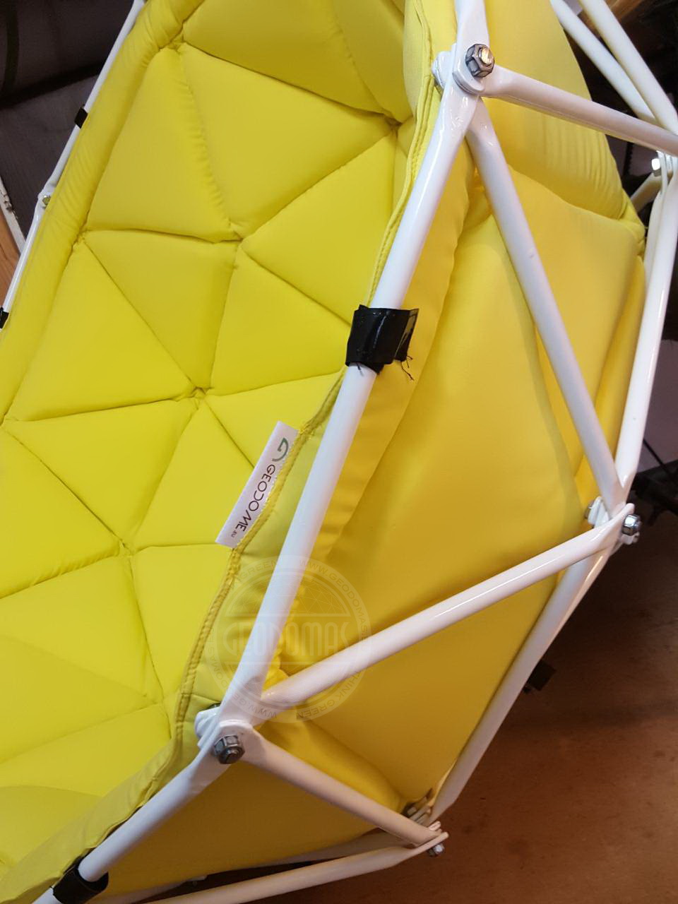 Geodesic Hanging Lounger Ø1,2m | Indoor & Outdoor Use