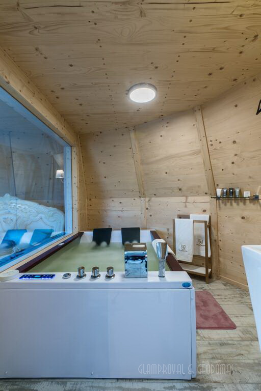 35m² x4set Glamp Royal Resort – Ø6,7m Domes | Zakopane, Poland