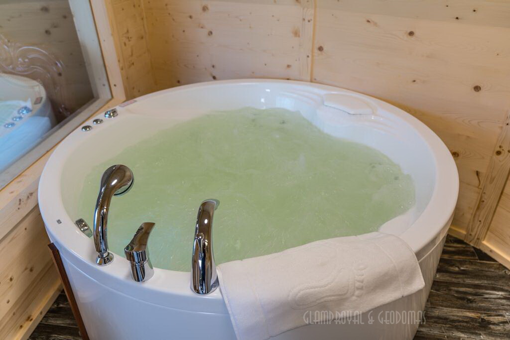 35m² x4set Glamp Royal Resort – Ø6,7m Domes | Zakopane, Poland