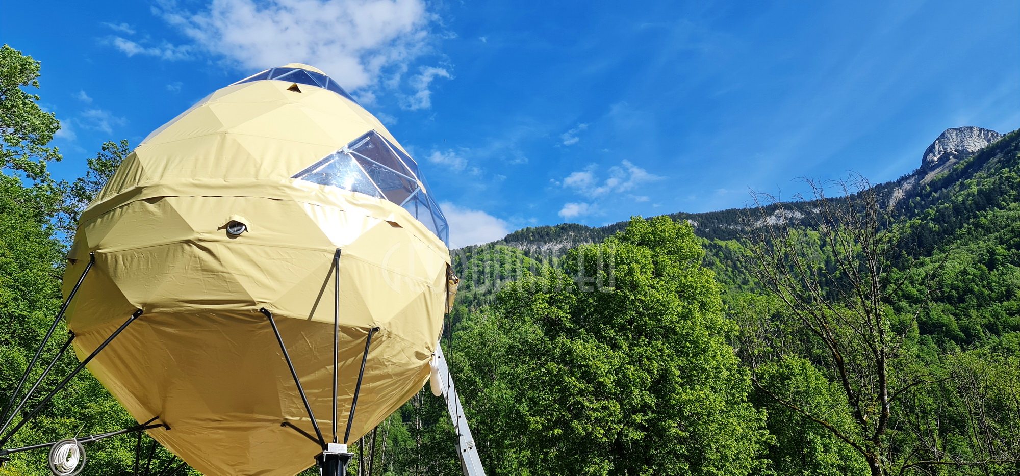 CRYSTAL DOME | Jojimo Klubas Prie Malūno | Prancūzija