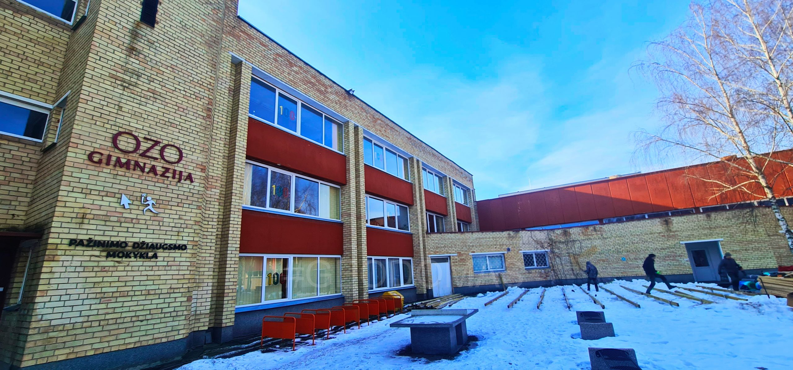 95m2 Lauko Sporto Klasė Ø11m | Vilniaus Ozo gimnazija