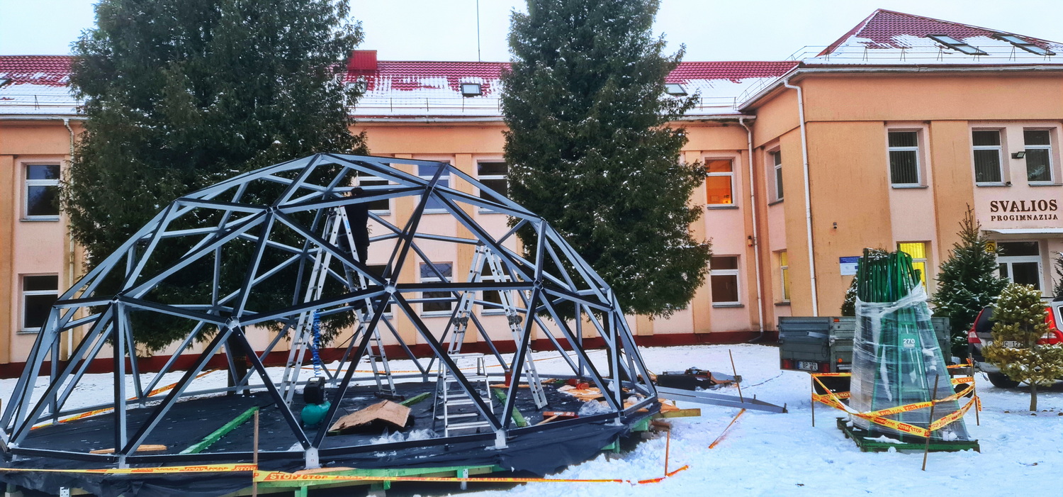 50m2 STIKLINĖ Lauko Klasė Ø8m Kupolas | Pasvalio Svalios progimnazija