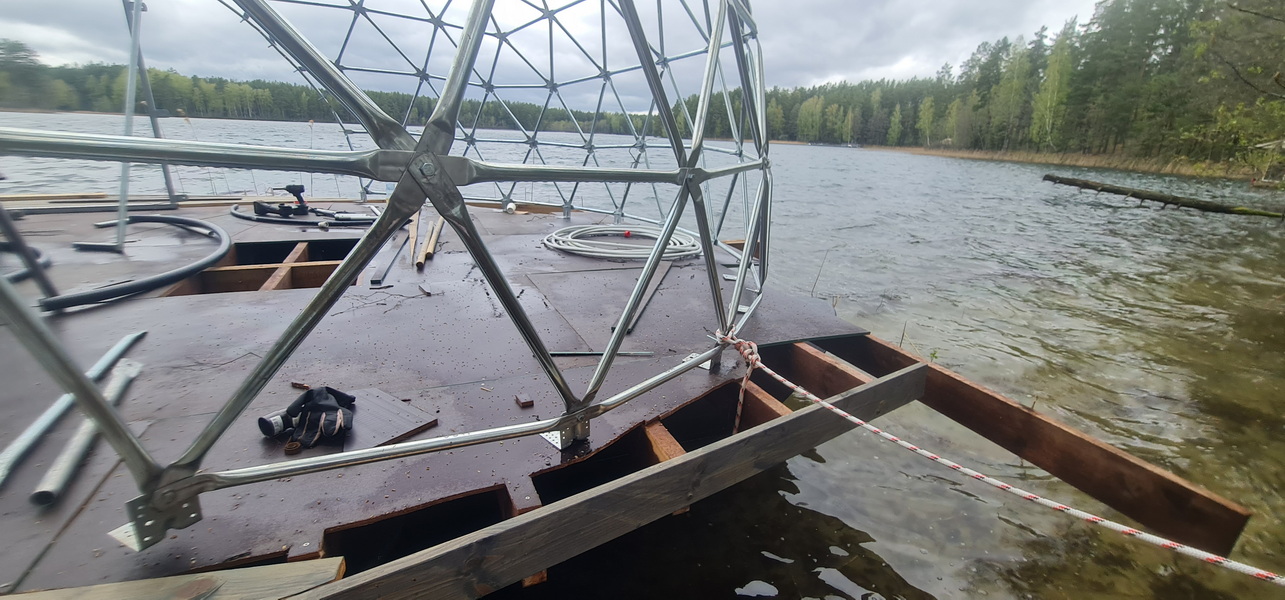 32m² Luxury GlampingBoat | Floating Dome Ø8m, Lakajai LT