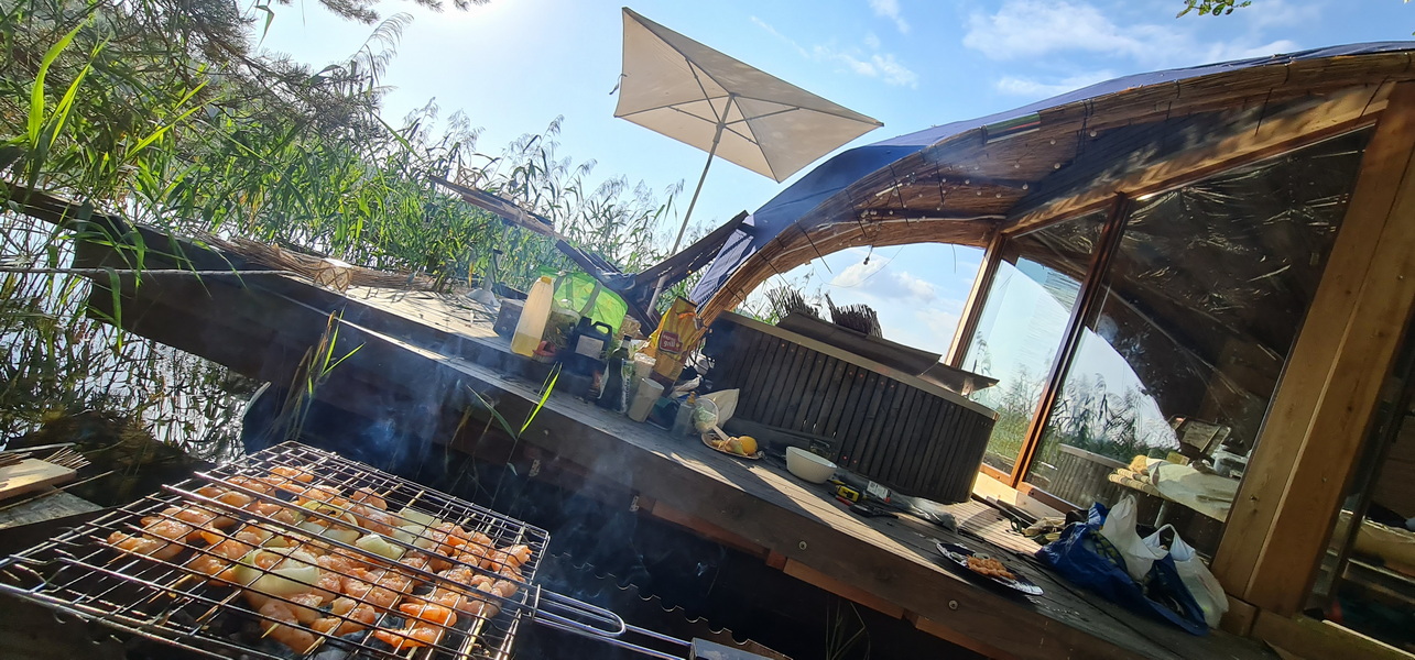 32m² Luxury GlampingBoat | Floating Dome Ø8m, Lakajai LT