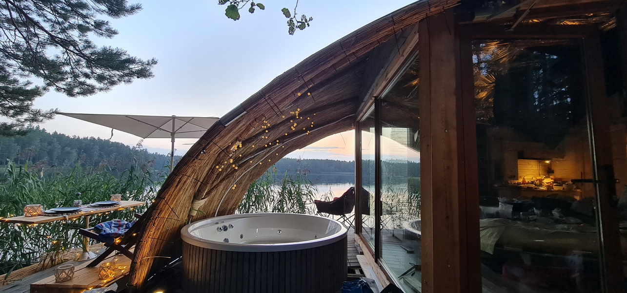 32m² Luxury GlampingBoat | Floating Dome Ø8m, Lakajai LT