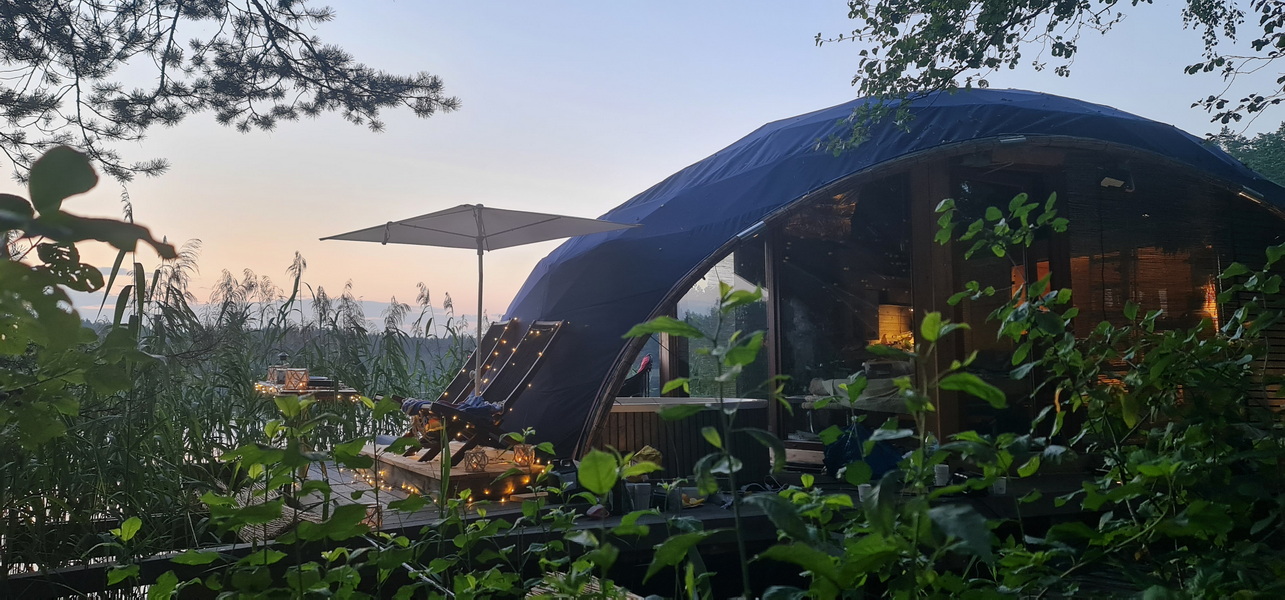 32m² Luxury GlampingBoat | Floating Dome Ø8m, Lakajai LT