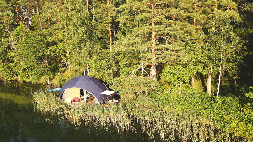 32m² Luxury GlampingBoat | Floating Dome Ø8m, Lakajai LT