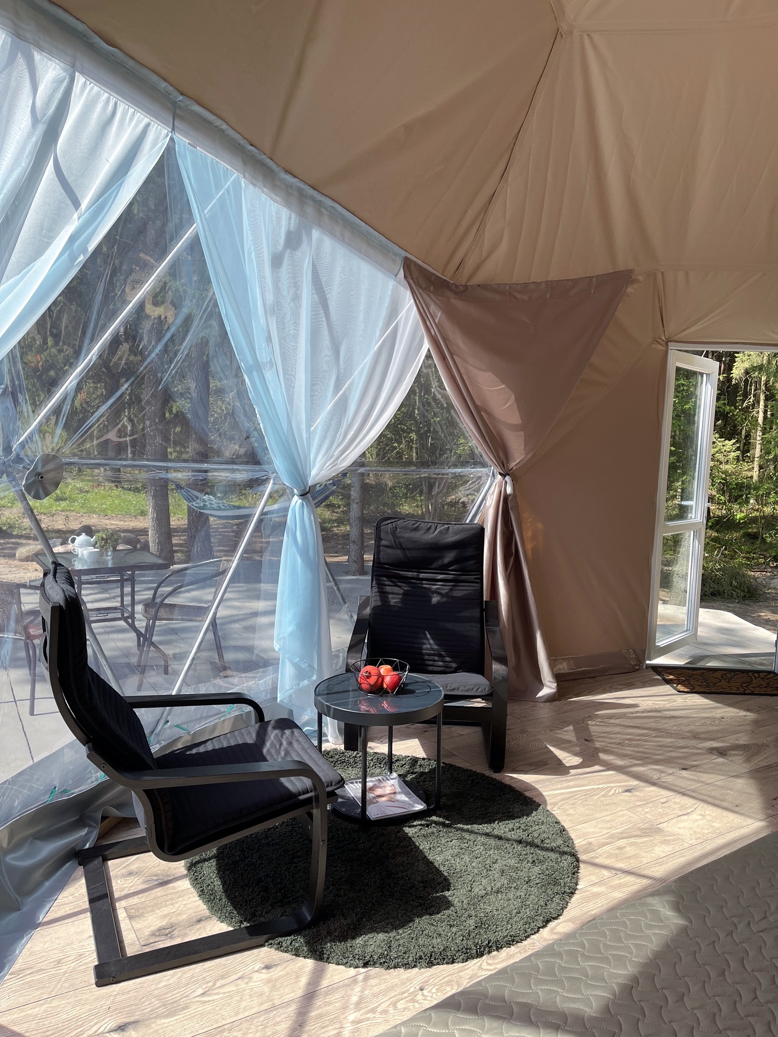 moonGlamp_geodomas_15